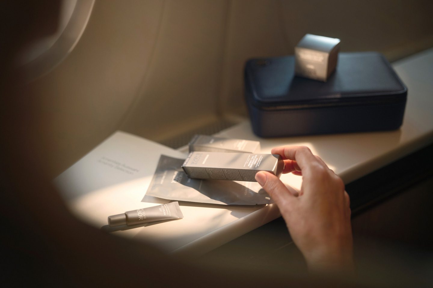 Lufthansa ルフトハンザ ファーストクラス ポルシェデザイン アメニティ 新ルフトハンザ ファーストクラス | Lufthansa Group