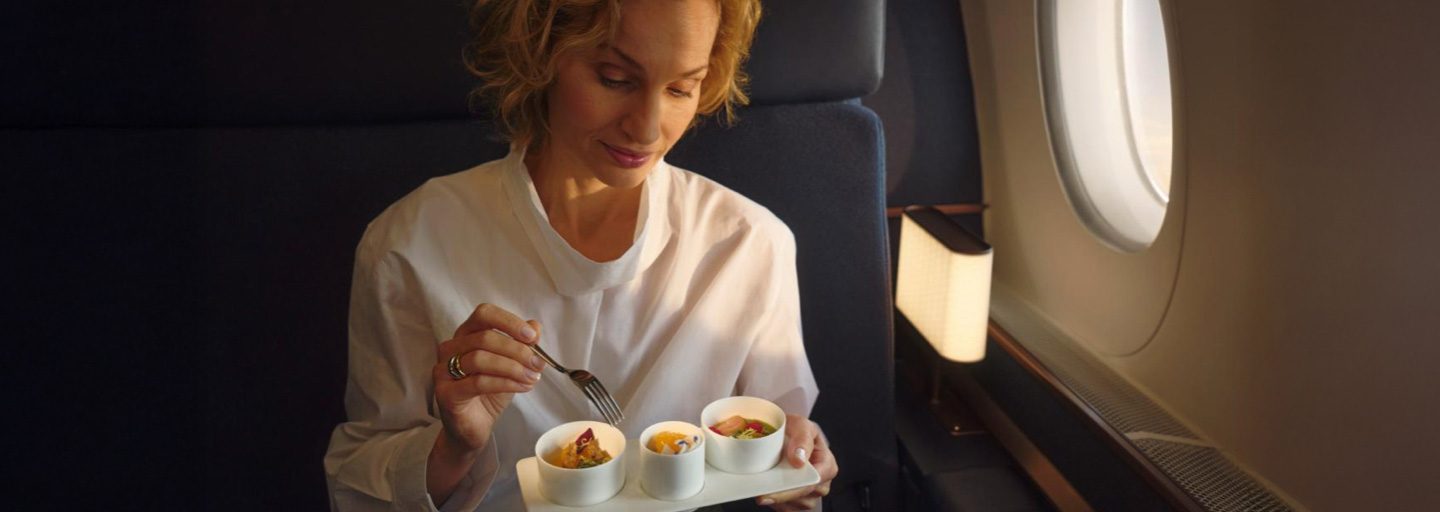 Lufthansa ルフトハンザ ファーストクラス ポルシェデザイン アメニティ 海外よりルフトハンザオフィシャルのアルミニウム製アメニティケースが